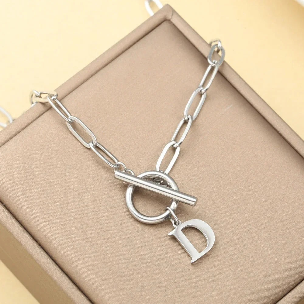 Embelle Initials Ketting  - Luxe Hanger met LoveKnot sluiting